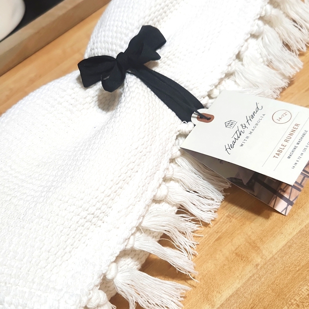 HEARTH&HAND TABLE RUNNER - Picture 7 of 11